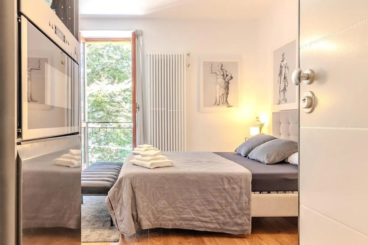 Apartment Blue Como Luxury Suite